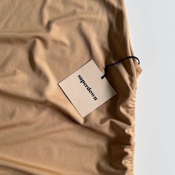 Superdown Cory Ruched Side Mini Dress Nude Small S Neutral Closet Staple Classic - Picture 6 of 12